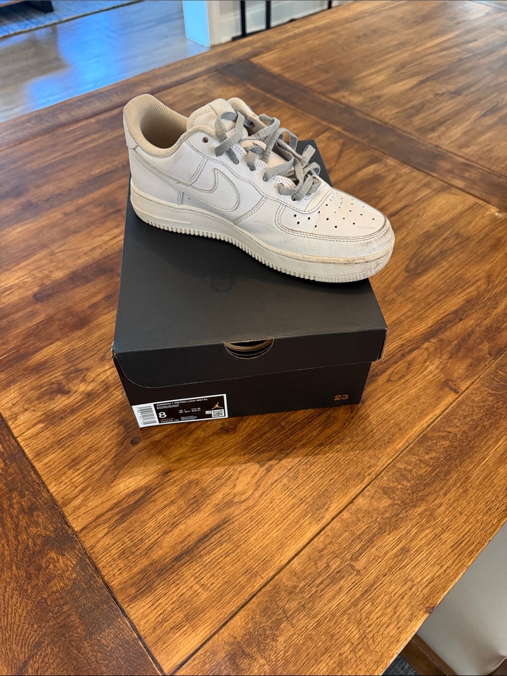 Nike Air Jordan. Retro Low Metal